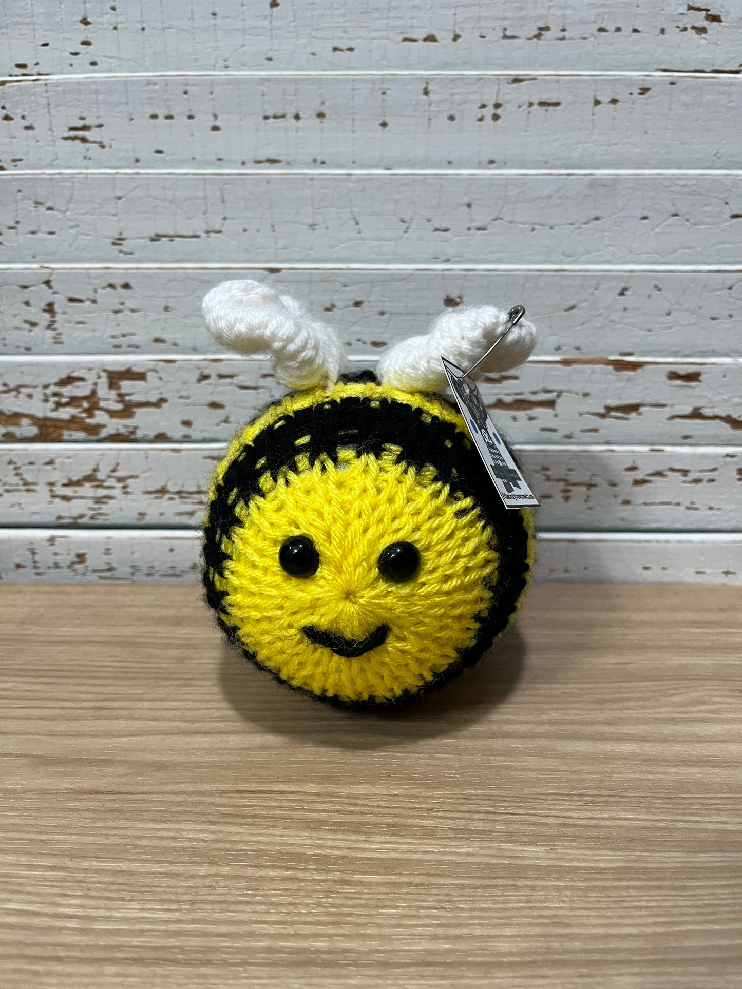 Small Knit Bee